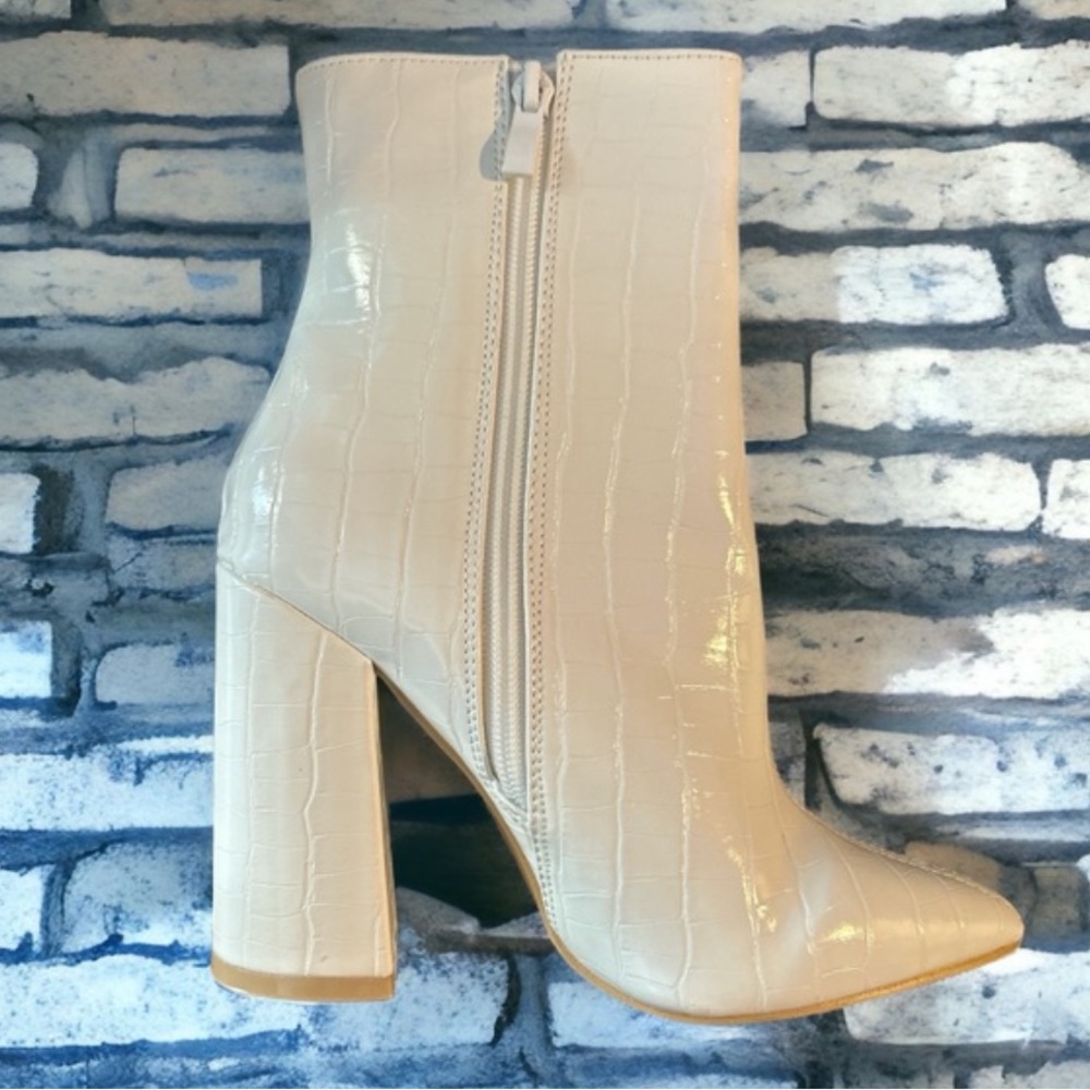 PLT Behati White Croc Embossed Vegan Leather Ankle Boots 4” Block Heel 6.5 NEW - Picture 11 of 14